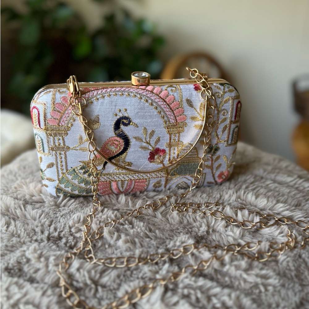 Elegant Embroidered Clutch with Gold Chain
